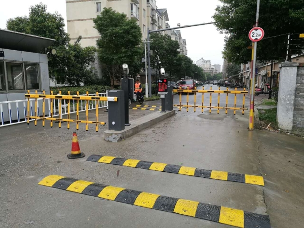 車(chē)牌識(shí)別系統(tǒng)8